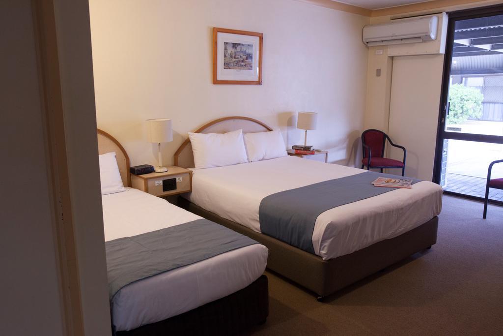 Longreach Motor Inn المظهر الخارجي الصورة